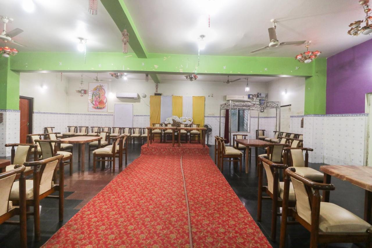 SPOT ON 65043 Hotel Kalinga Palace Kendrapara Bagian luar foto