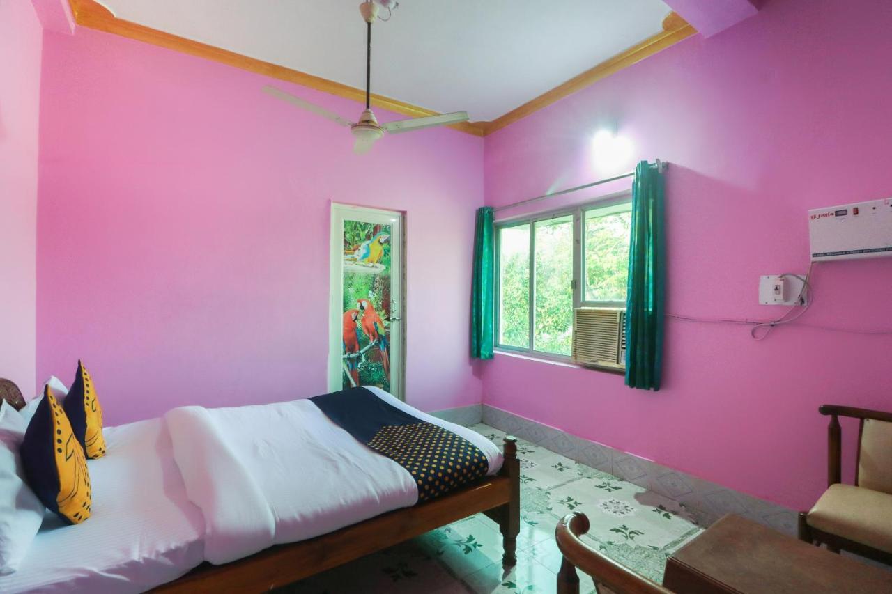 SPOT ON 65043 Hotel Kalinga Palace Kendrapara Bagian luar foto